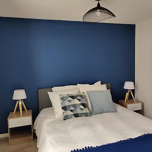 Grande Maison Proche Aeroport Hébergement de vacances